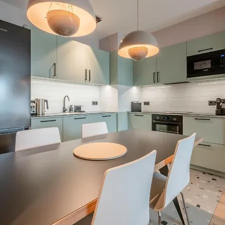 Chlebova 1 Apartment *